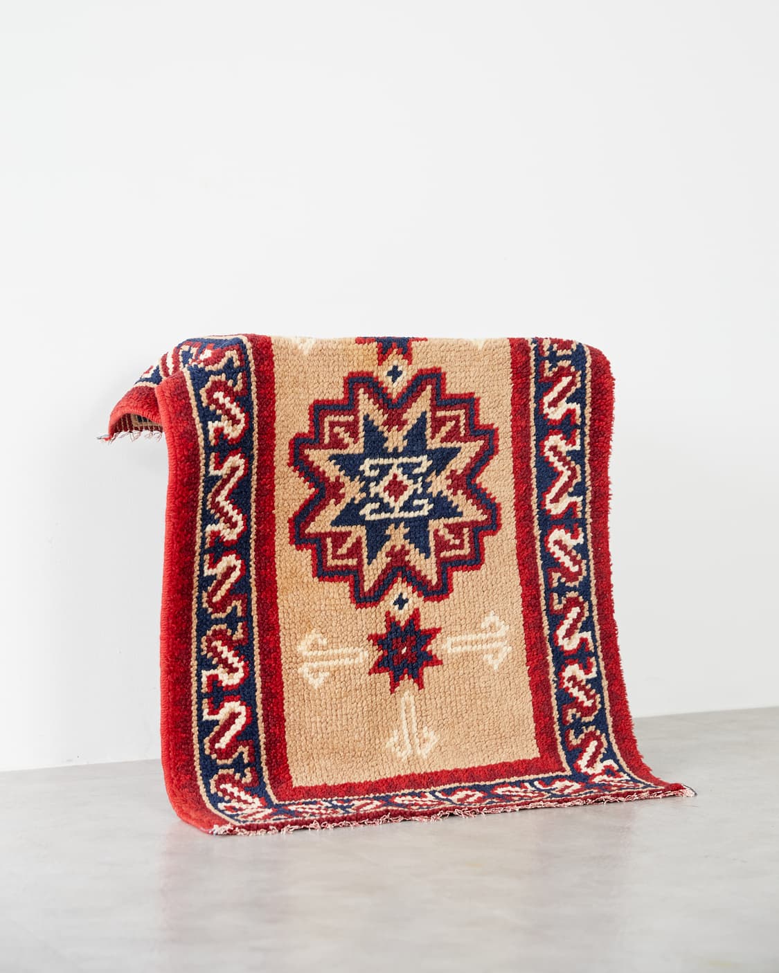 Bulgarian rug 상품이미지1