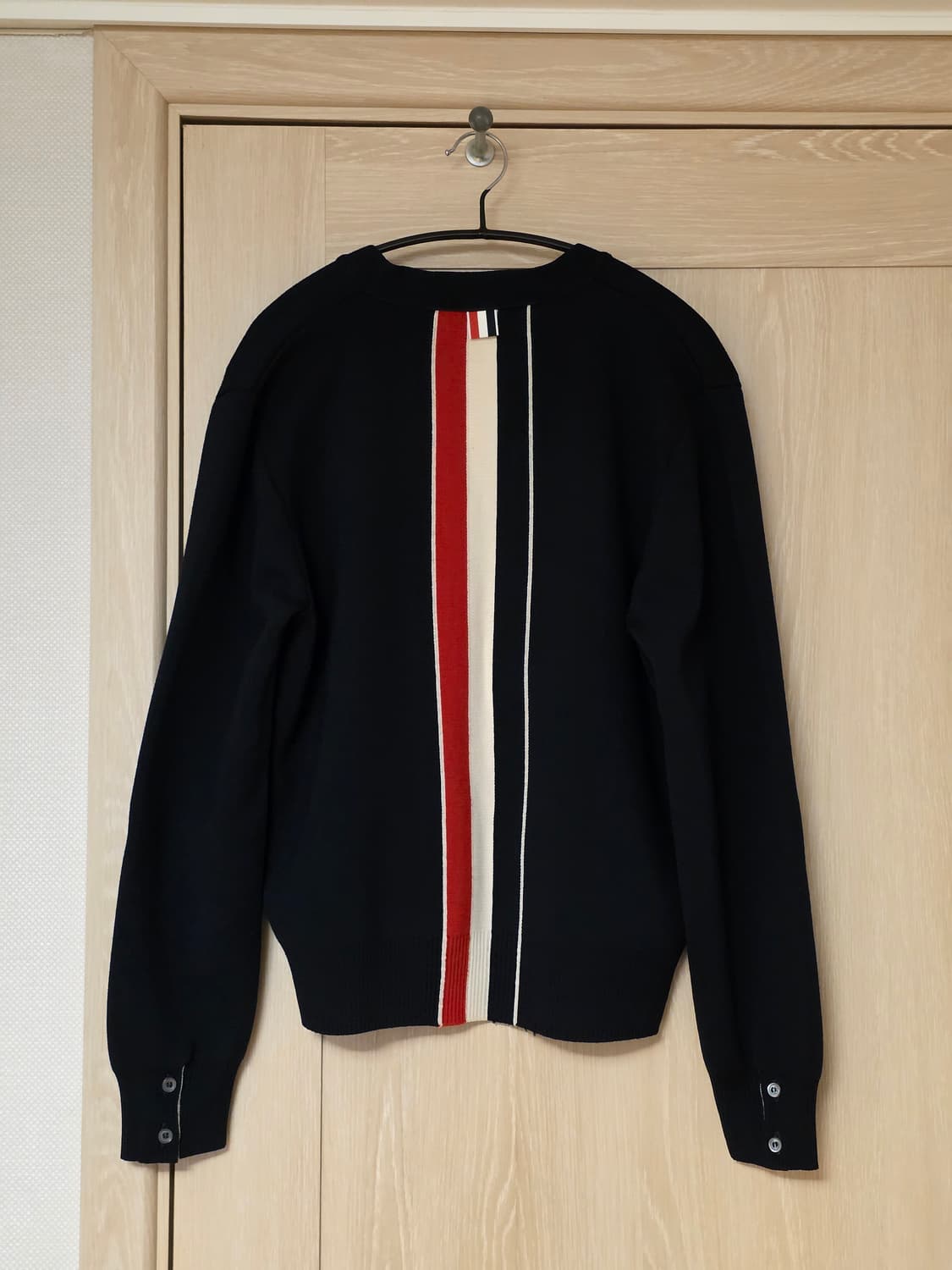 [새상품급/3] 톰브라운 백삼선 밀라노스티치 가디건 상품이미지7