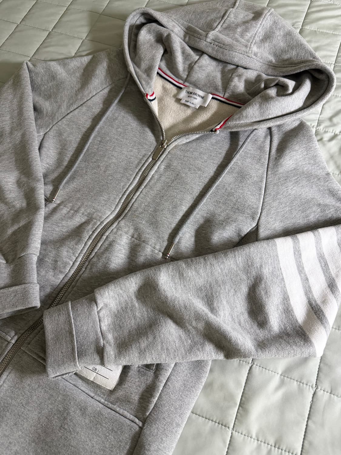 톰브라운 후드집업 회색 사이즈1 상품이미지1