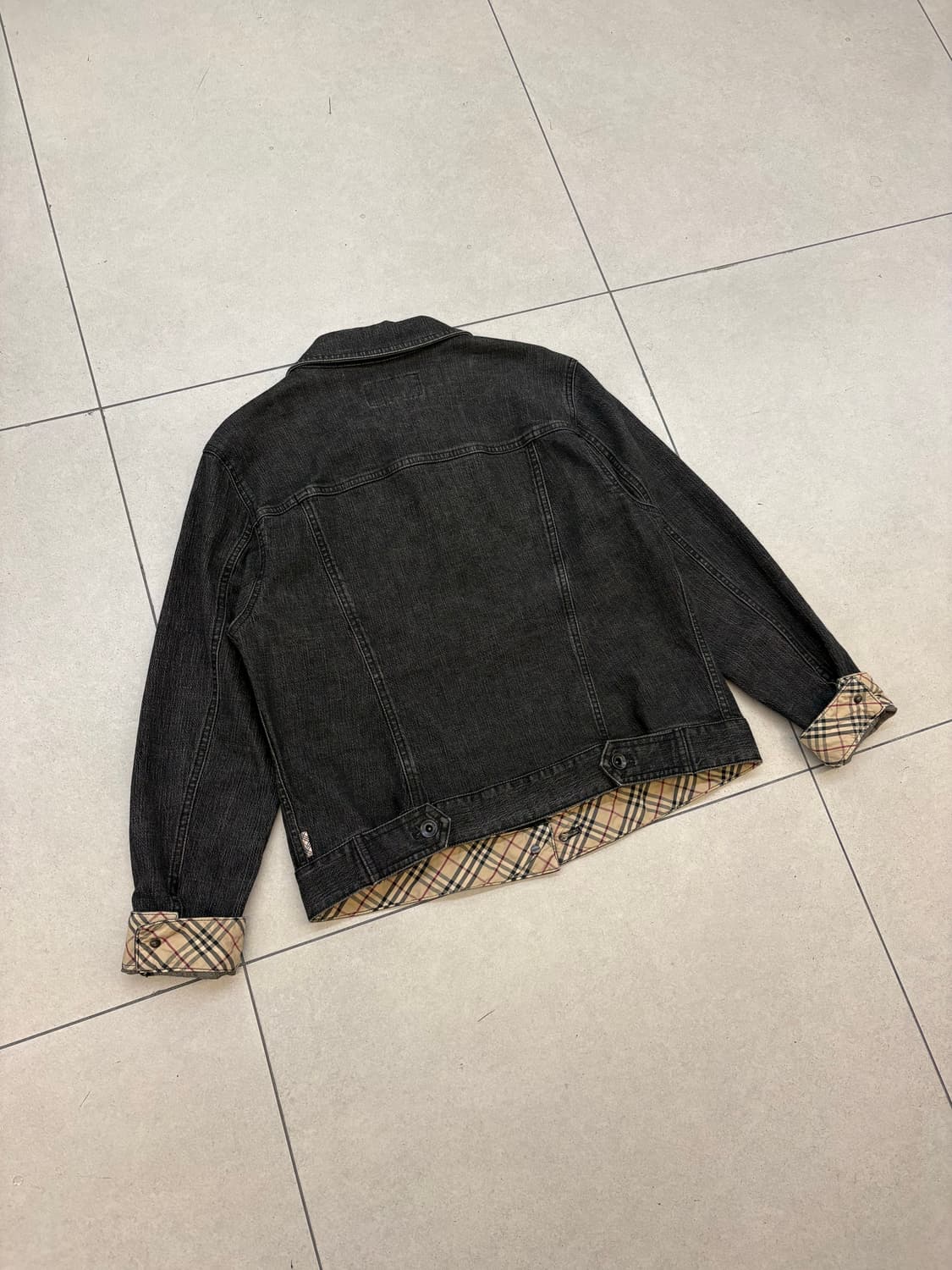 버버리 런던 흑청 데님 자켓 상품이미지5