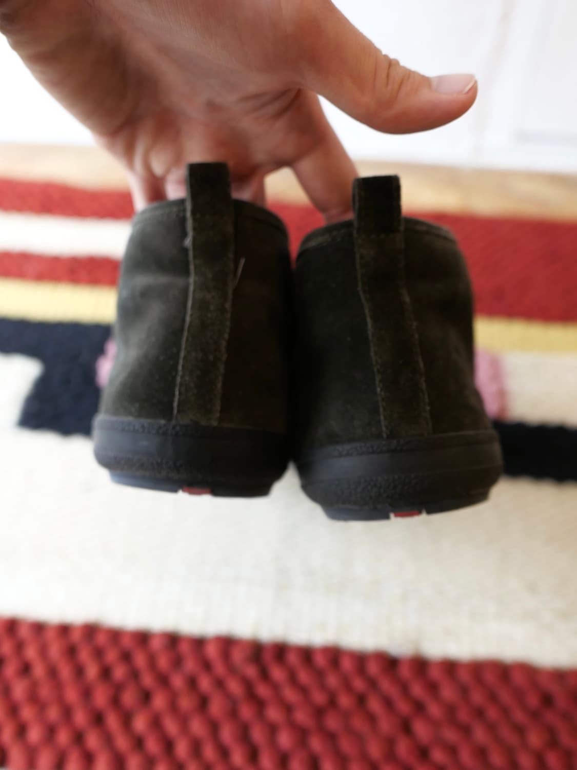 프라다 스포츠 스웨이드 퍼 스니커즈 상품이미지3