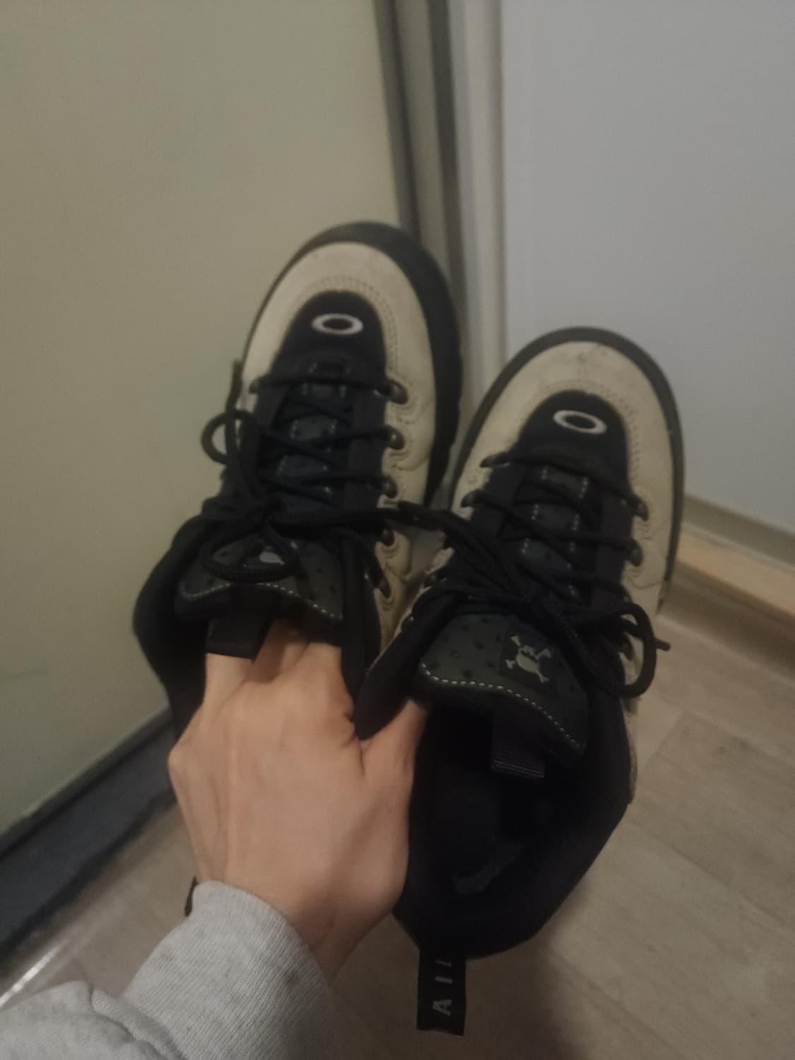 **rare 2001 oakley nail low top boots 상품이미지2