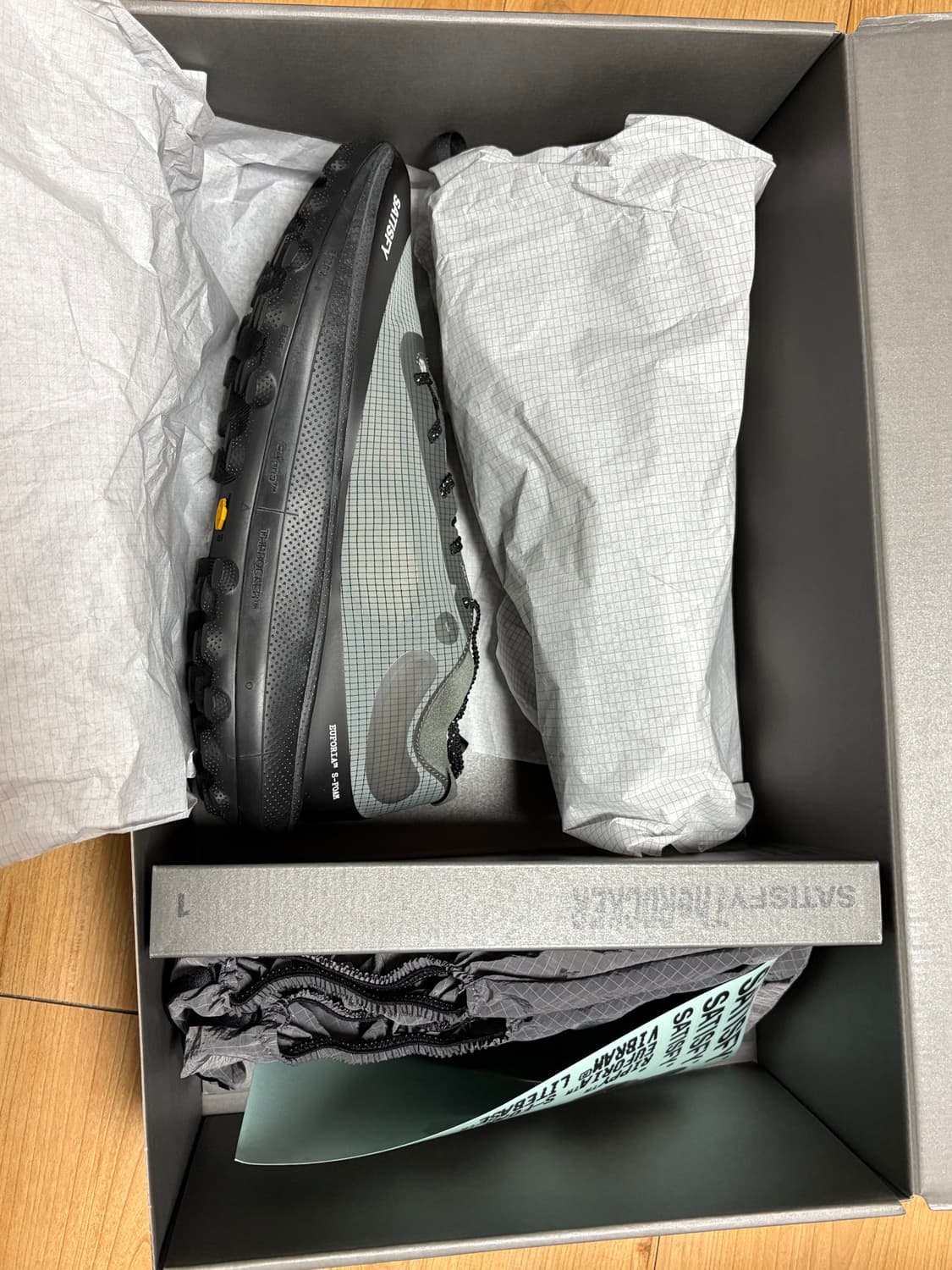 (295) Satisfy The Rocker 새티스파이 더 라커 쉐도우 상품이미지1