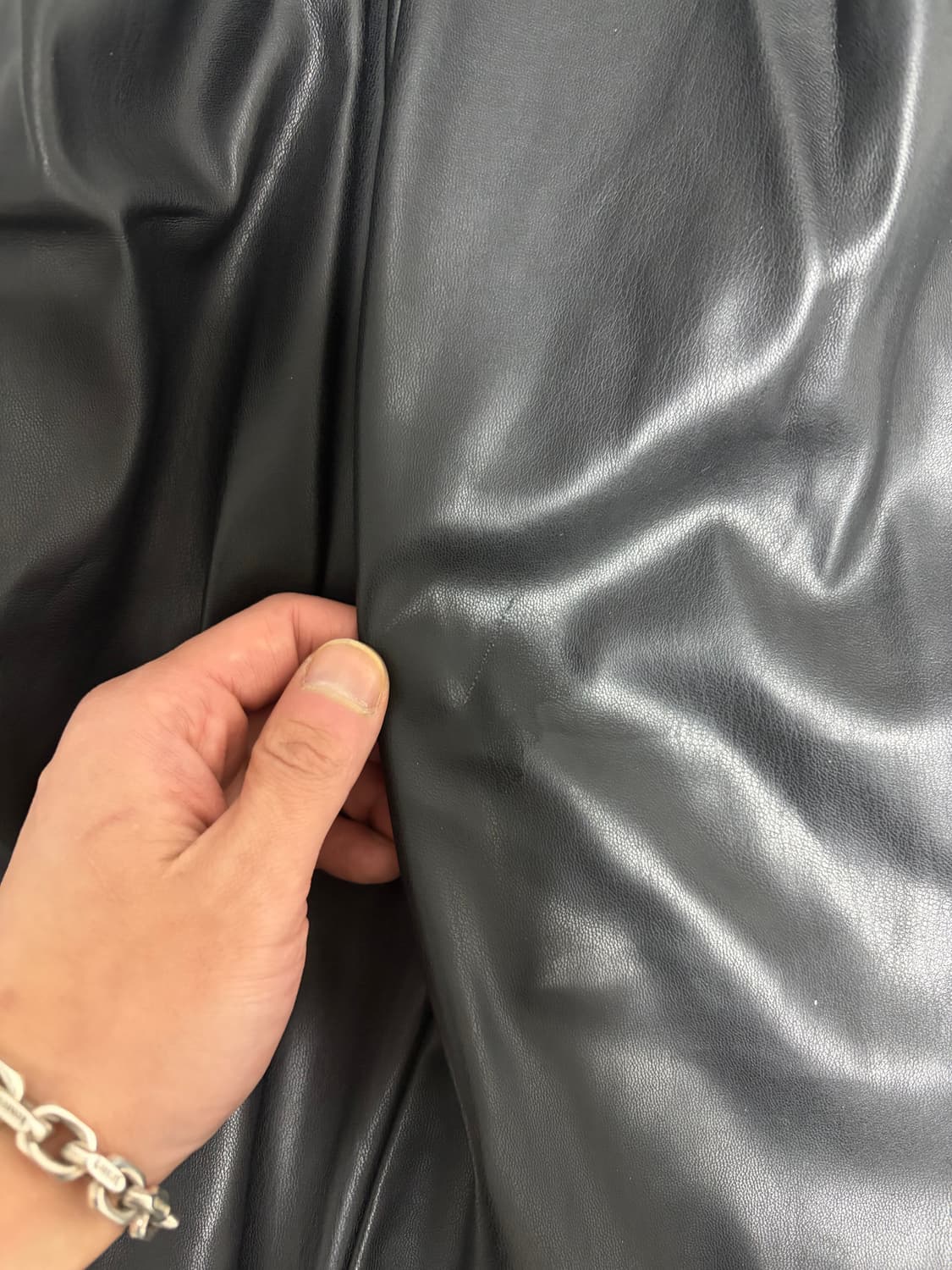 메종 미드네 블랙 레더 카고팬츠 상품이미지5