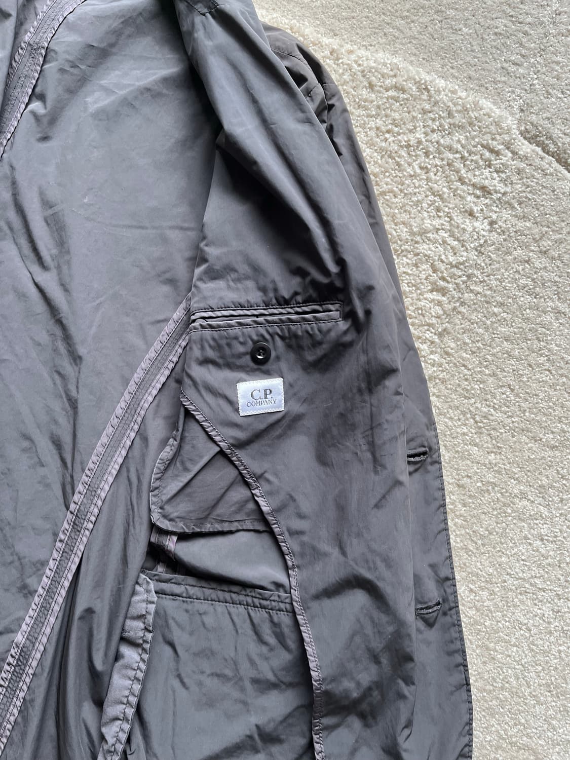 C.P. 컴퍼니 나일론 엘보 패치 테일러드 재킷 (100-103) 상품이미지7