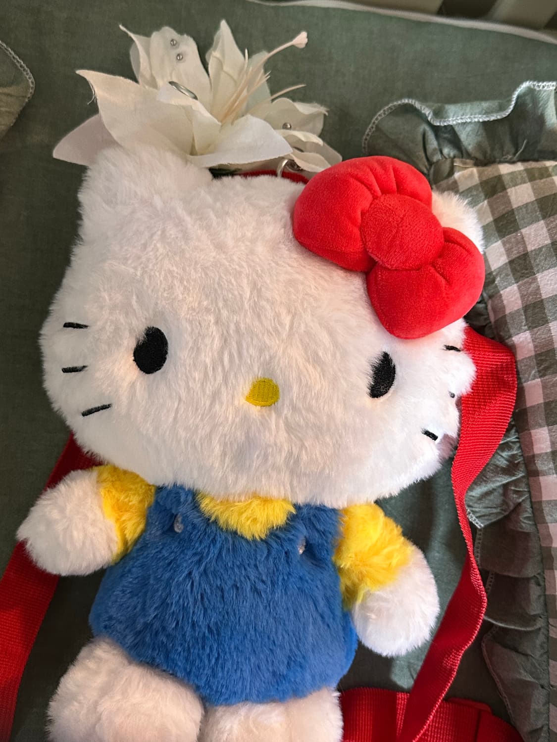 헬로키티 인형 가방 미니 백팩 (꽃키링 포함) 상품이미지2