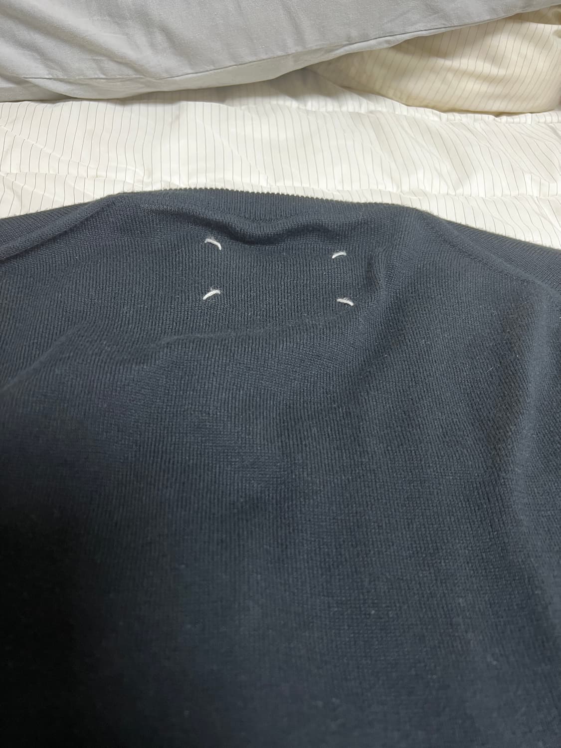 메종 마르지엘라 램스킨 엘보우 패치 니트 상품이미지3