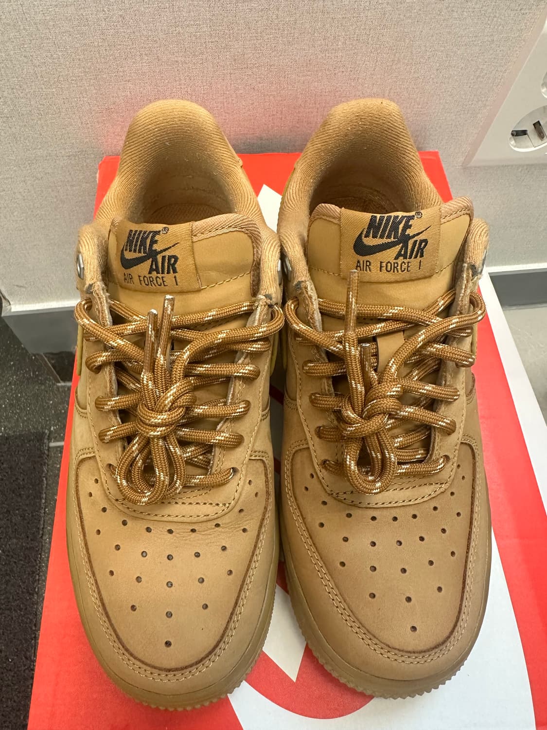 (W) 나이키 에어포스 1 '07 WB 플랙스 위트(220) 상품이미지1