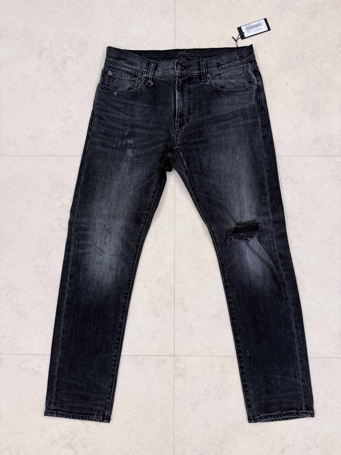 [32] R13 흑청 디스진 슬림스트레이트 상품이미지1