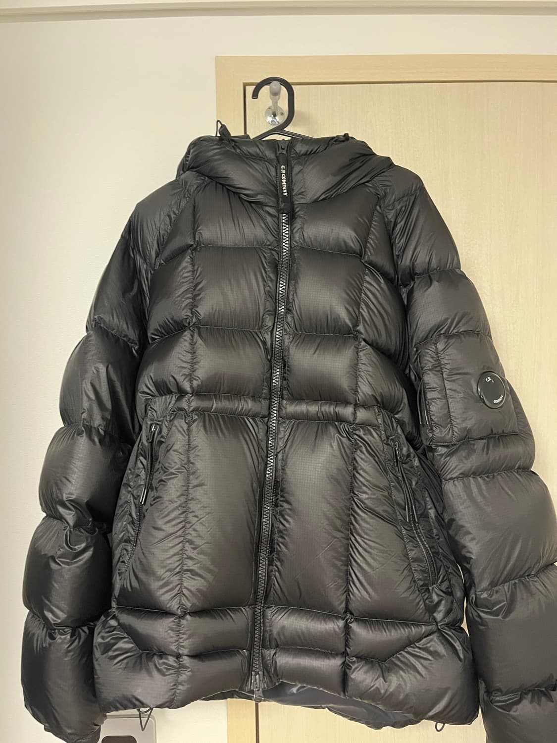 CP컴퍼니 DD쉘 패딩 팝니다 상품이미지2