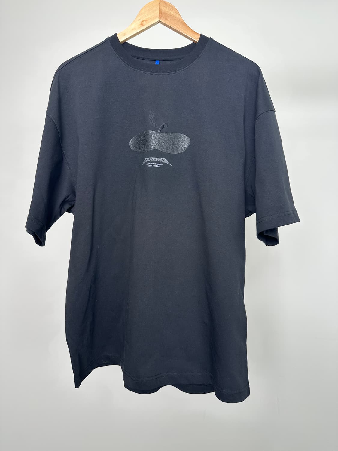 아더에러 프레스 애플 티셔츠 프로덕트 XL  상품이미지1