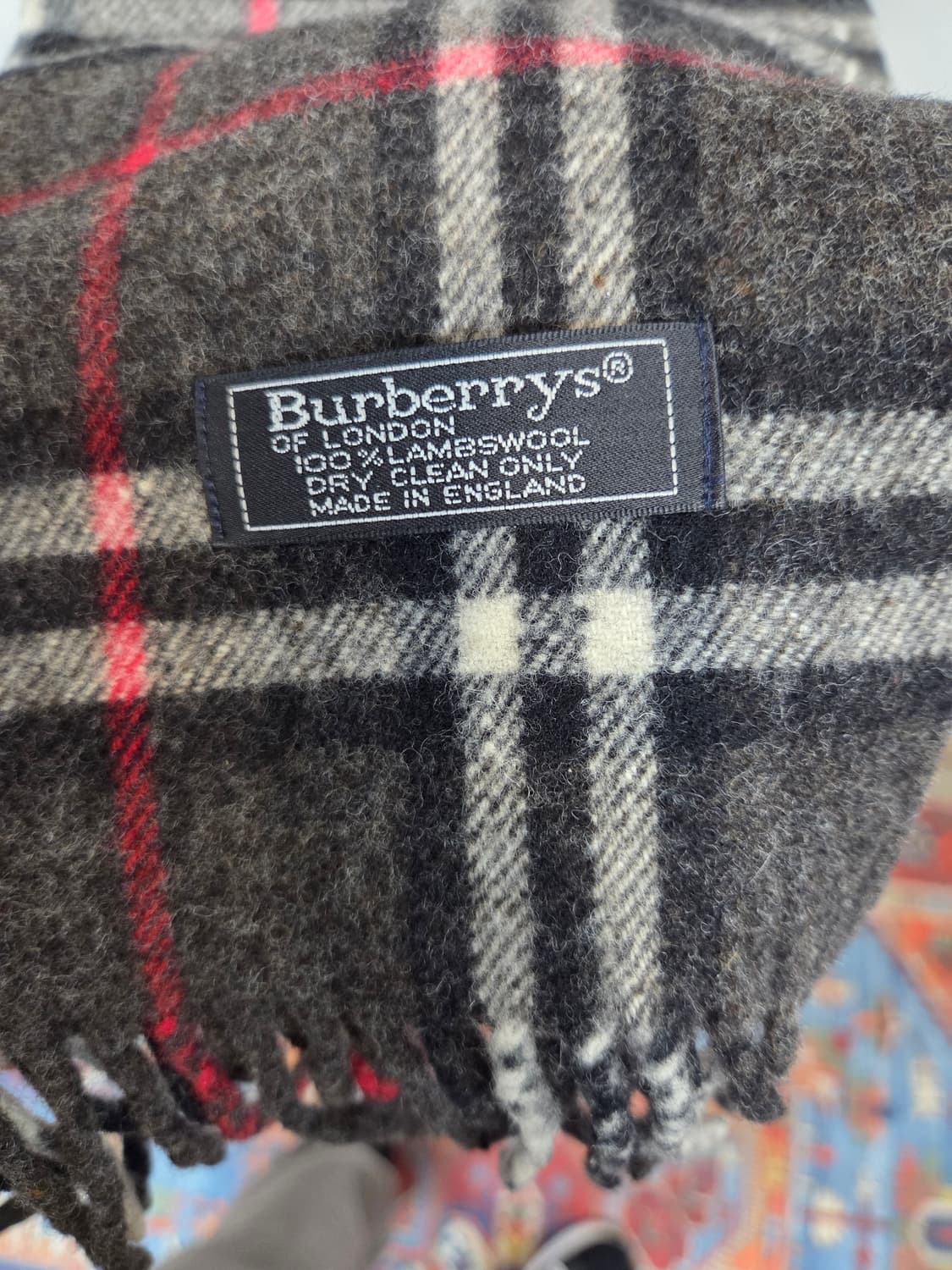 버버리 울 체크 목도리 대략 152cm 상품이미지3