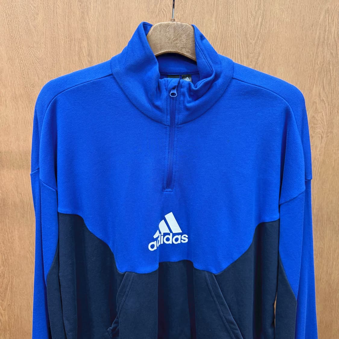 아디다스 하프 집업 맨투맨 컬러블록 배색 로고 프린트 디테일 블루 네이비 상품이미지4