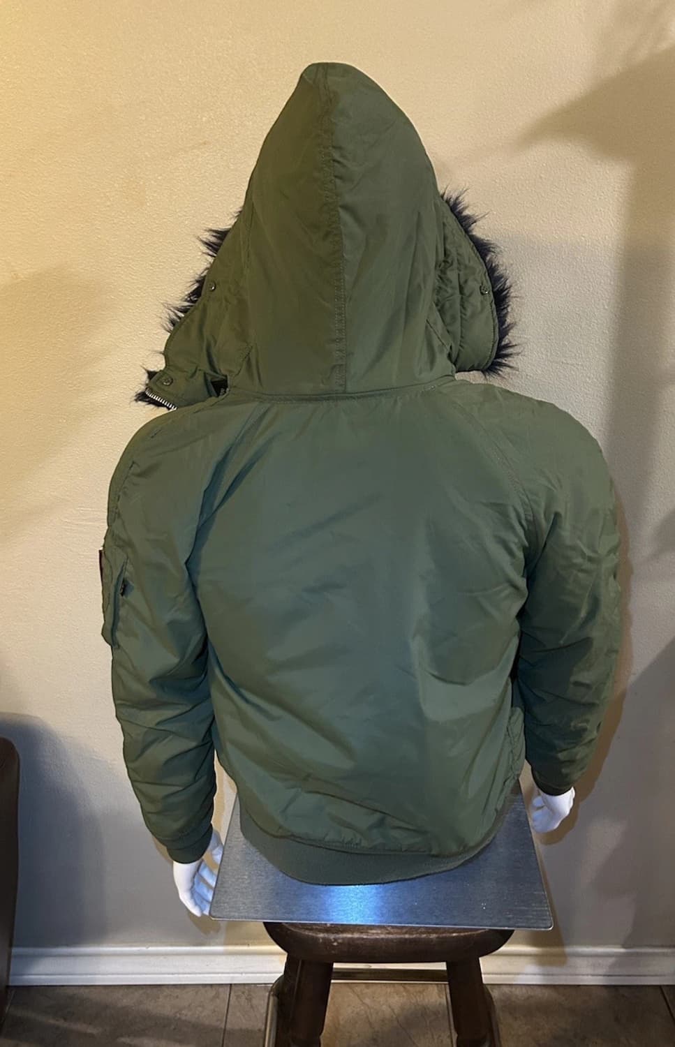 알파 인더스트리 N-2B 파카 올리브 상품이미지3