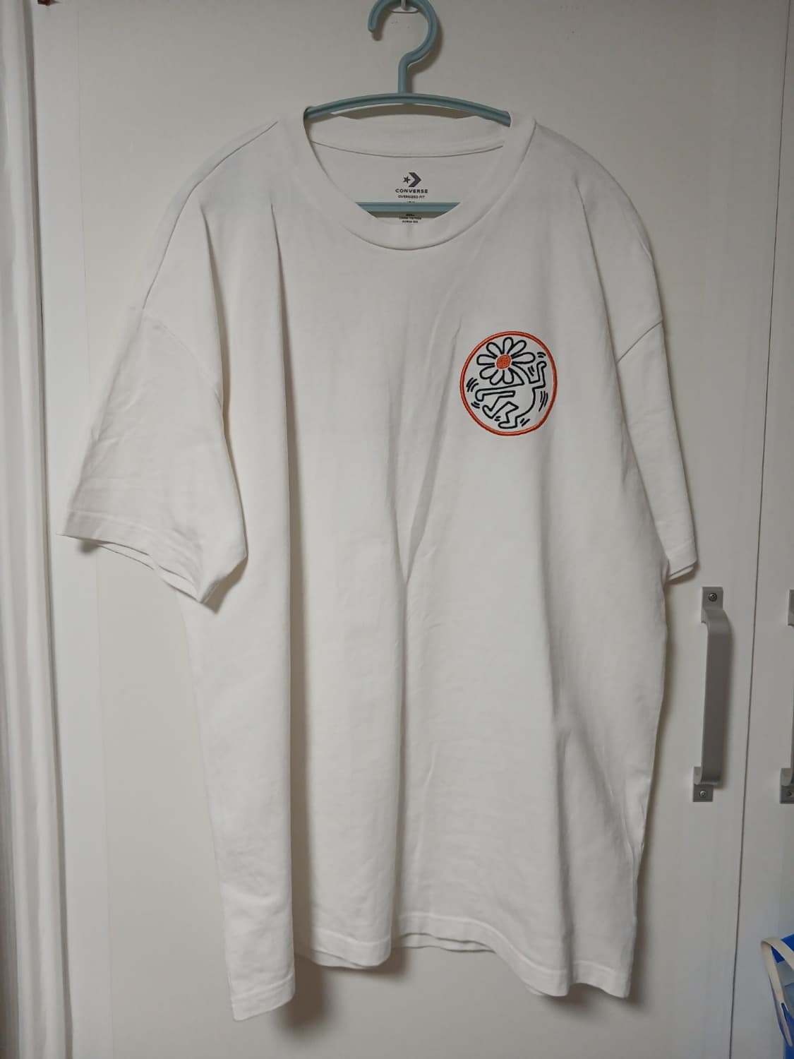 컨버스 키스해링 콜라보 반팔 티셔츠 화이트 L 상품이미지2