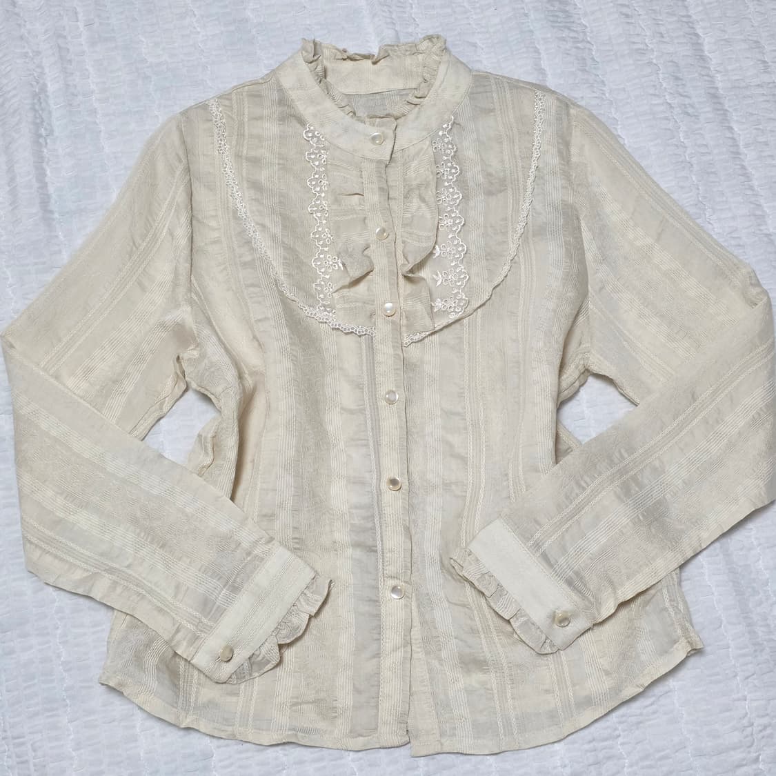 일본빈티지)아이보리 공겜여주st 모리걸 레이스 프릴 린넨 긴팔블라우스 상품이미지3