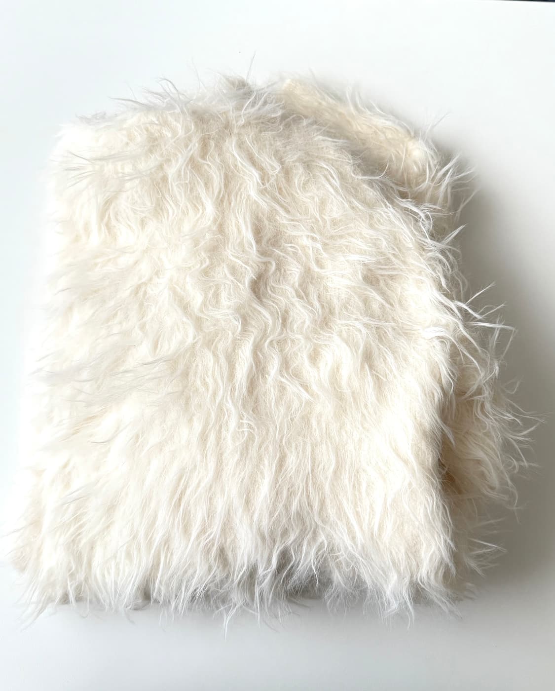 아이보리 루즈핏 퍼 깃털 가디건 상품이미지5