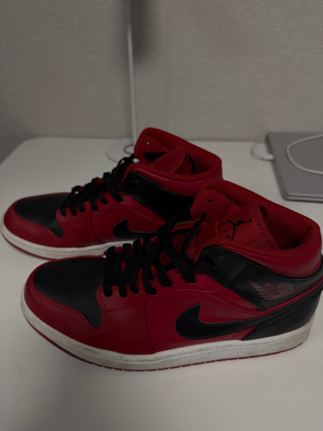 조던 1 미드 리버스 브레드 상품이미지2