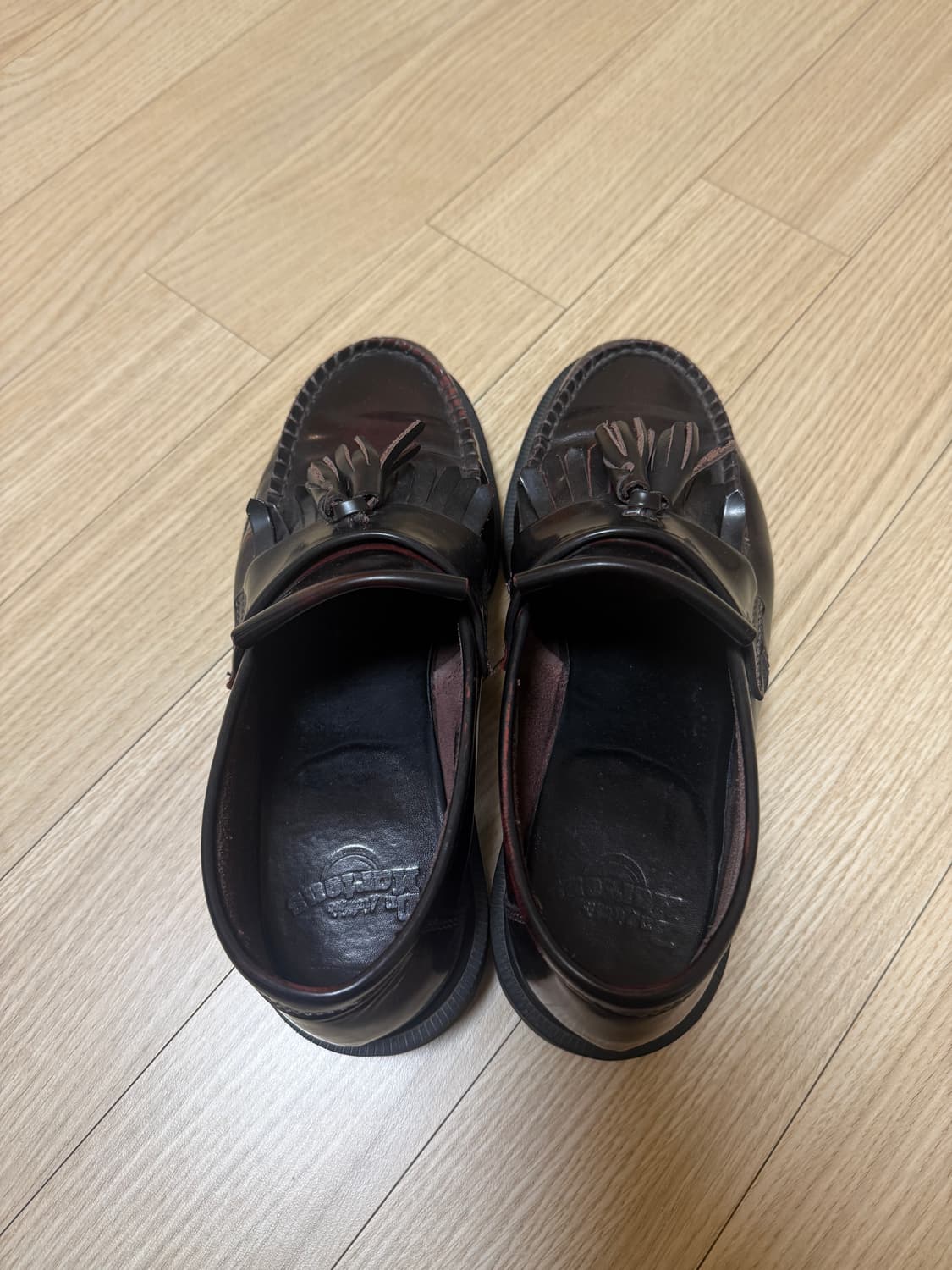 uk7,260) 119,000원 닥터마틴 아드리안 아카디아 체리레드 로퍼 상품이미지3