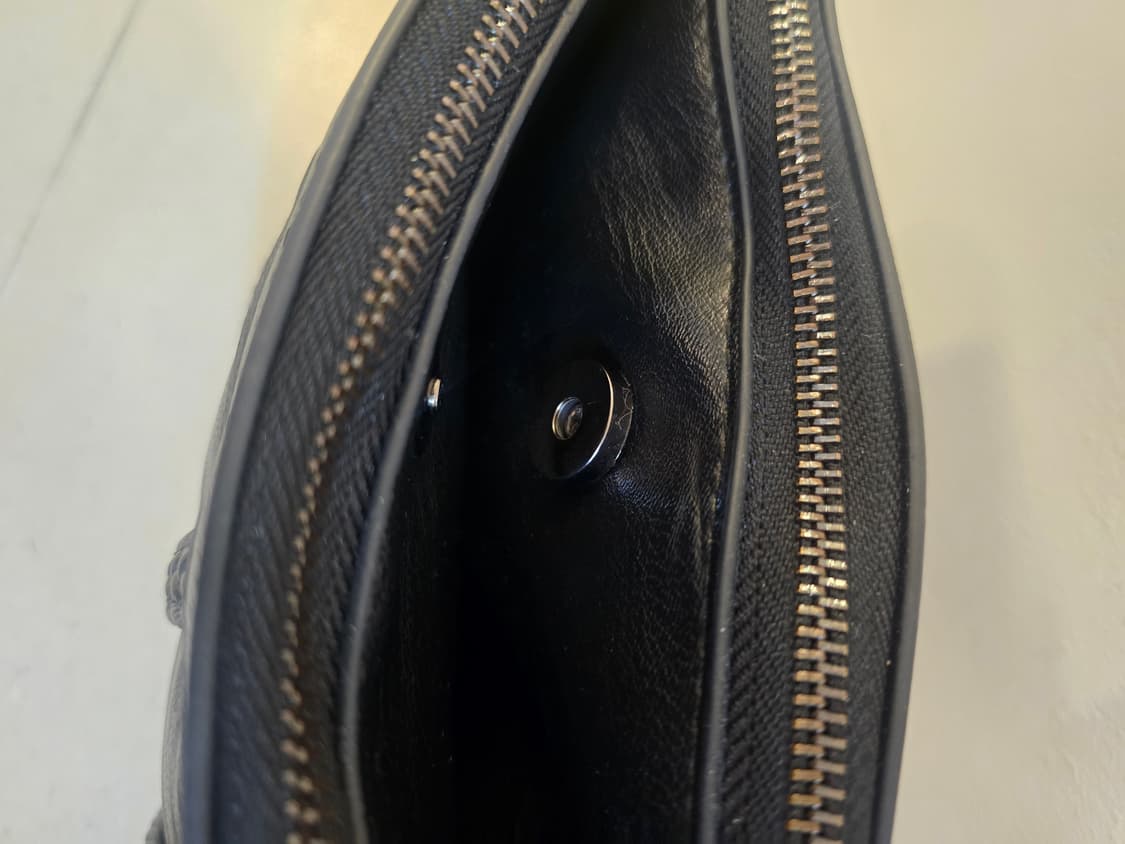 블랙가죽 꼬임 크로스백 상품이미지7