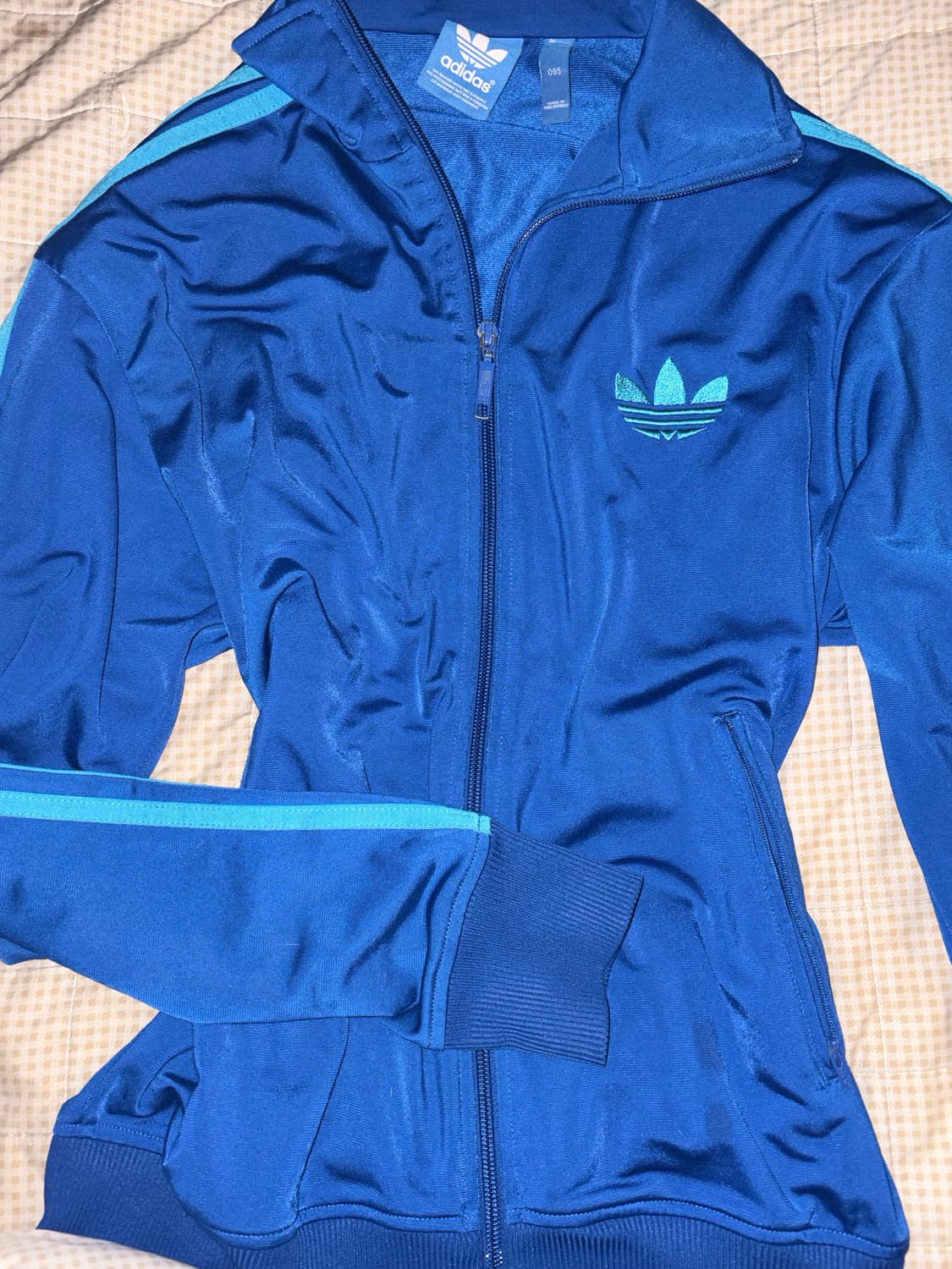 고양이도 선택한 아디다스 파민 져지 상품이미지2