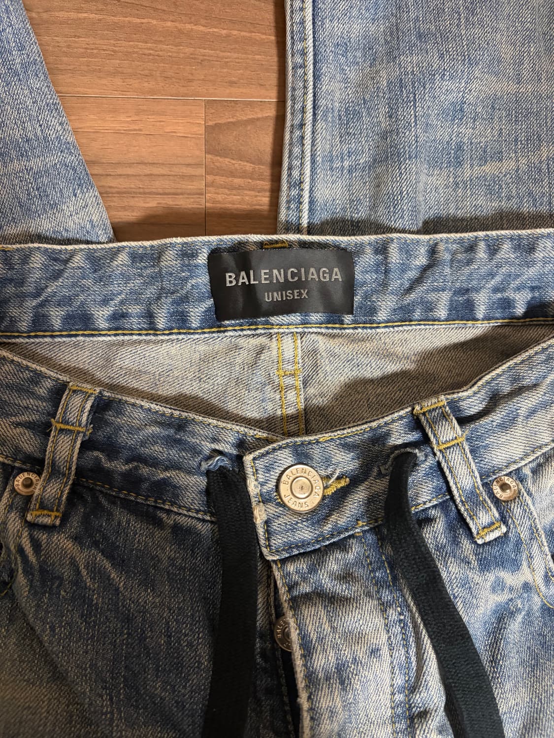 (S) 발렌시아가 오버사이즈 배기 팬츠 라이트 블루 판매합니다 상품이미지4