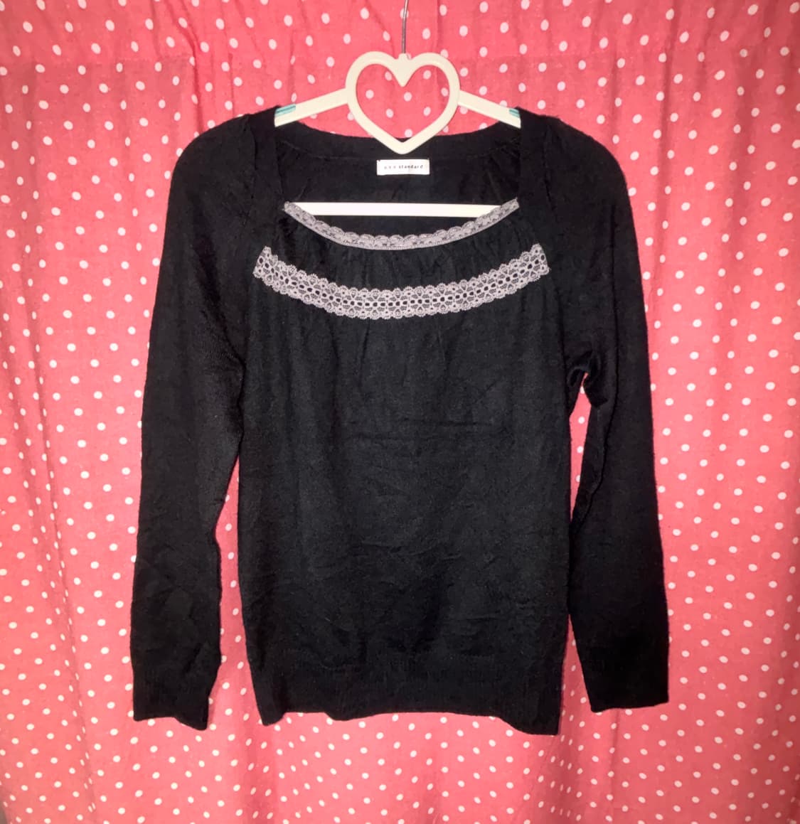 [a.v.v standard] 레이스 디테일 니트 상품이미지1