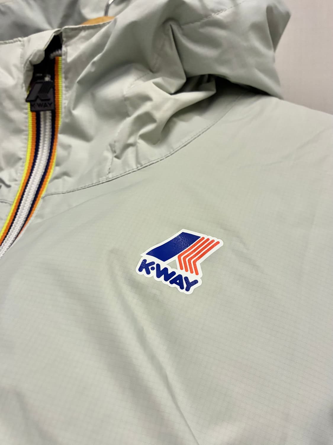 (L/103)k-way 까웨 le vrai 3.0 레옹 페디드 아노락자켓 상품이미지4