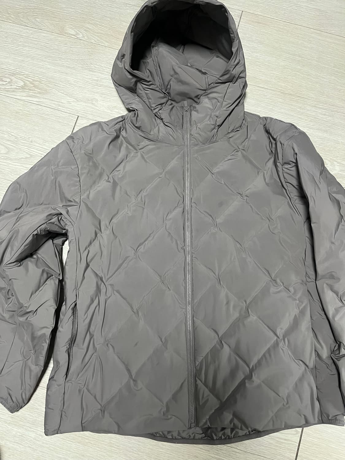 유니클로 퍼프테크 경량패딩 그레이 XL 상품이미지2