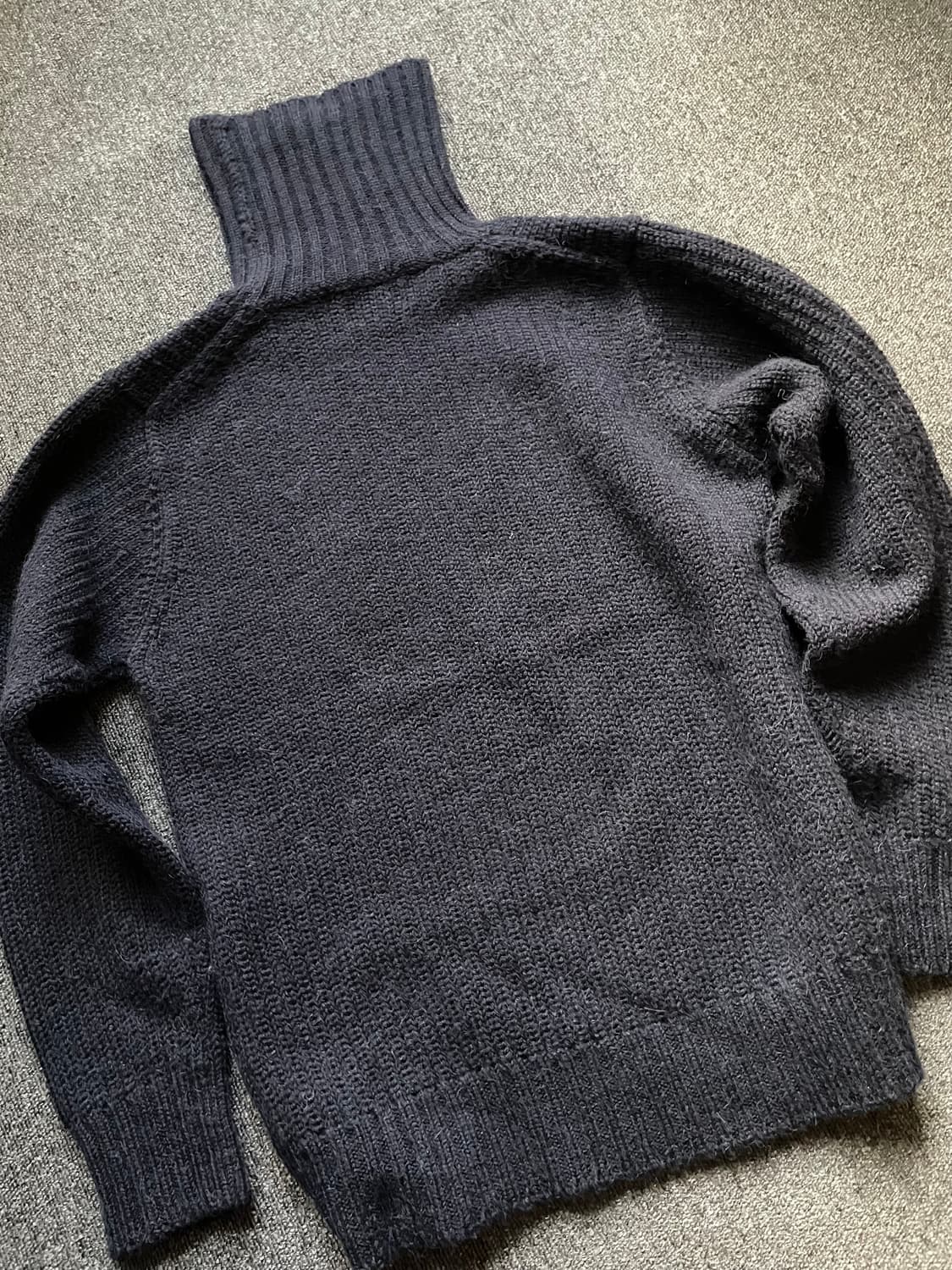 피그벨 울 터틀넥 니트 네이비 2사이즈 상품이미지9