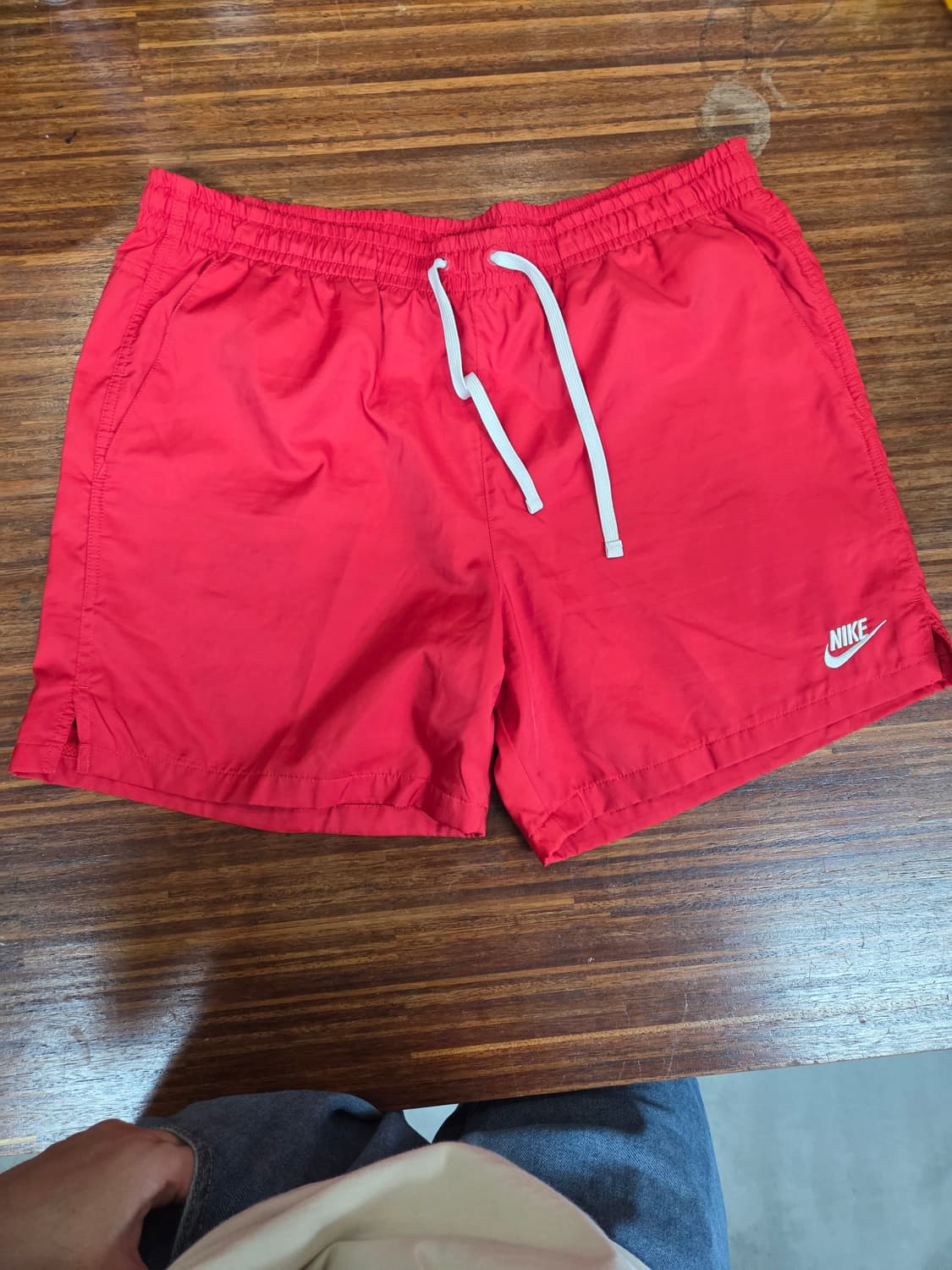 나이키 해외판 우븐플로우 쇼츠반바지 레드 L xl 상품이미지1