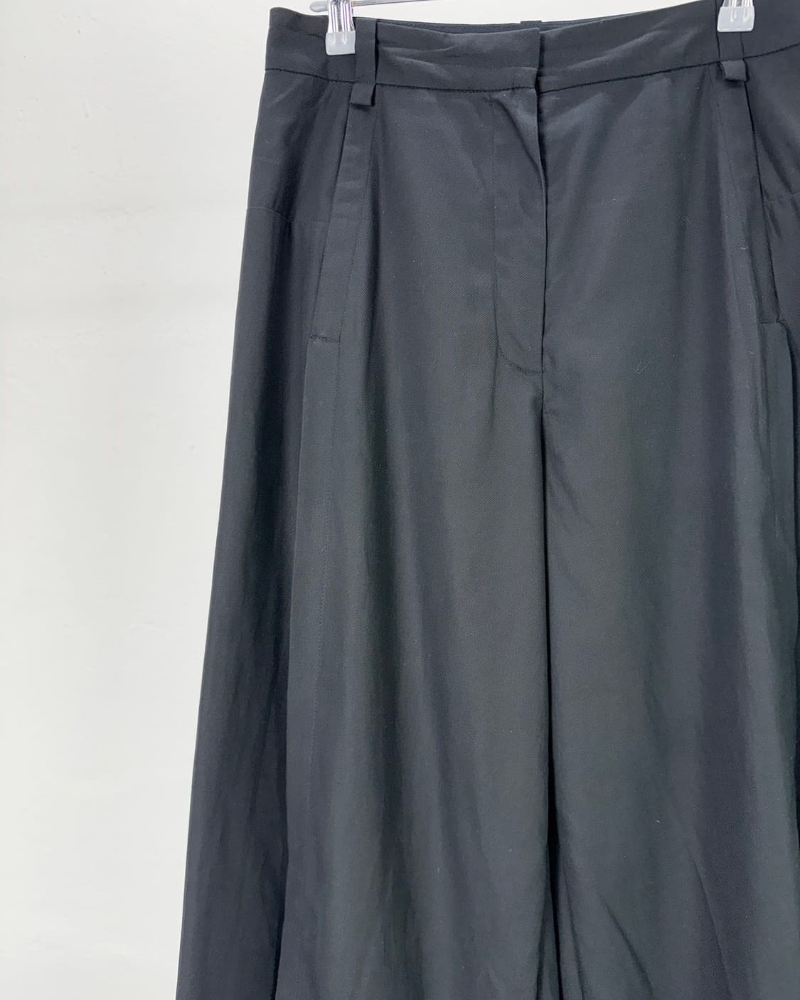 네헤라 블랙 컷팅 콤비 와이드 퀼로트 팬츠 상품이미지2