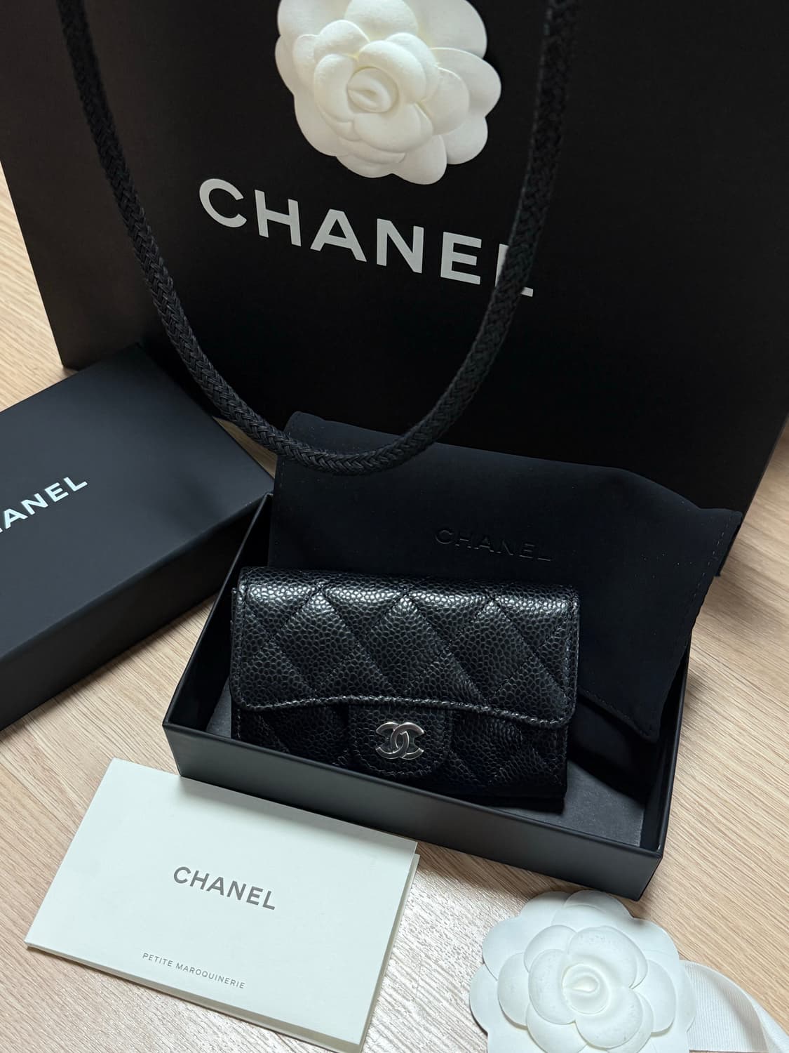샤넬 은장 카드지갑 블랙 새상품 상품이미지1