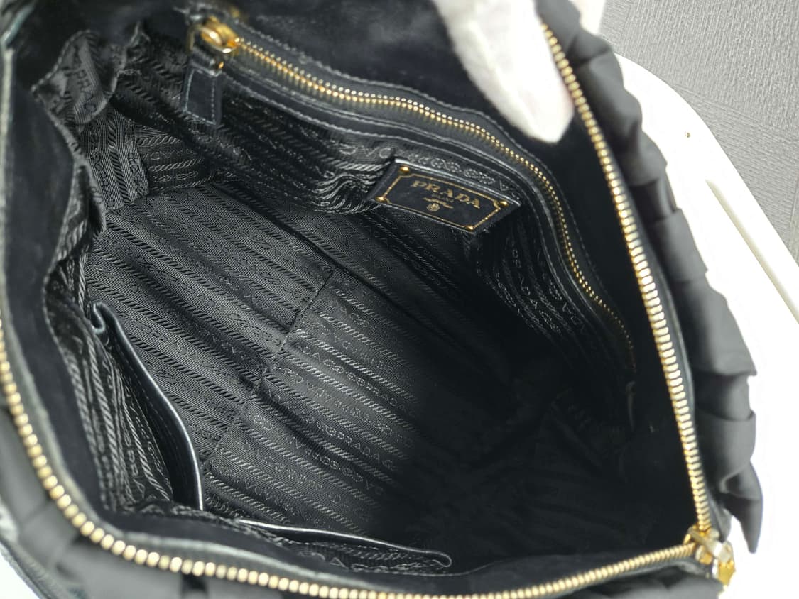 [40%할인] 프라다 사피아노 고프레백 상품이미지6