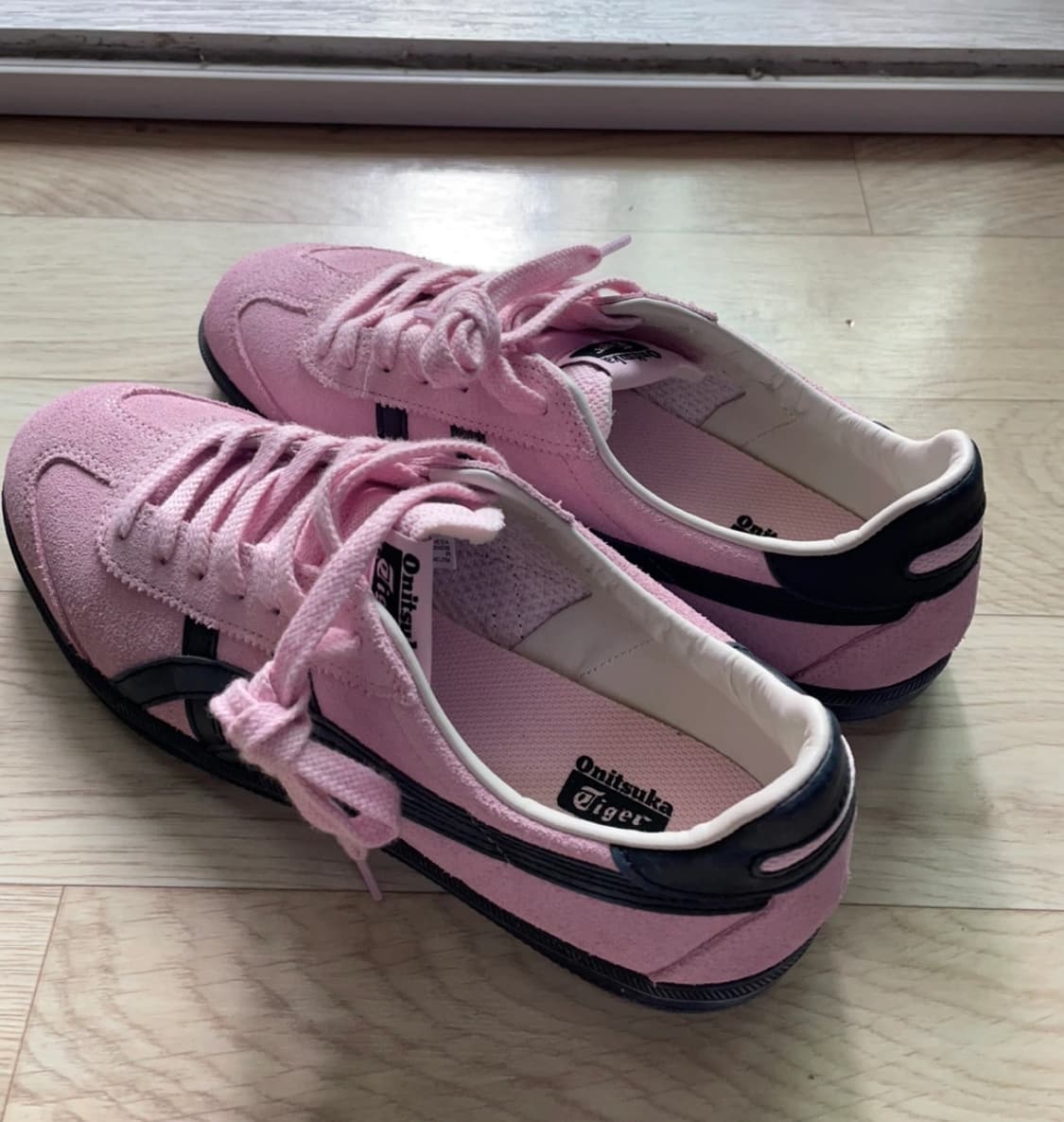 오니츠카타이거 토쿠텐 핑크블랙 상품이미지2