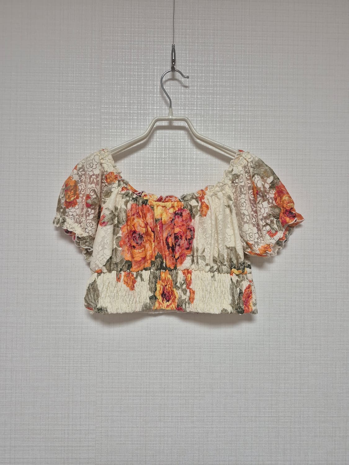 리즈리사 샘플 오렌지플로럴 크롭탑 상품이미지3