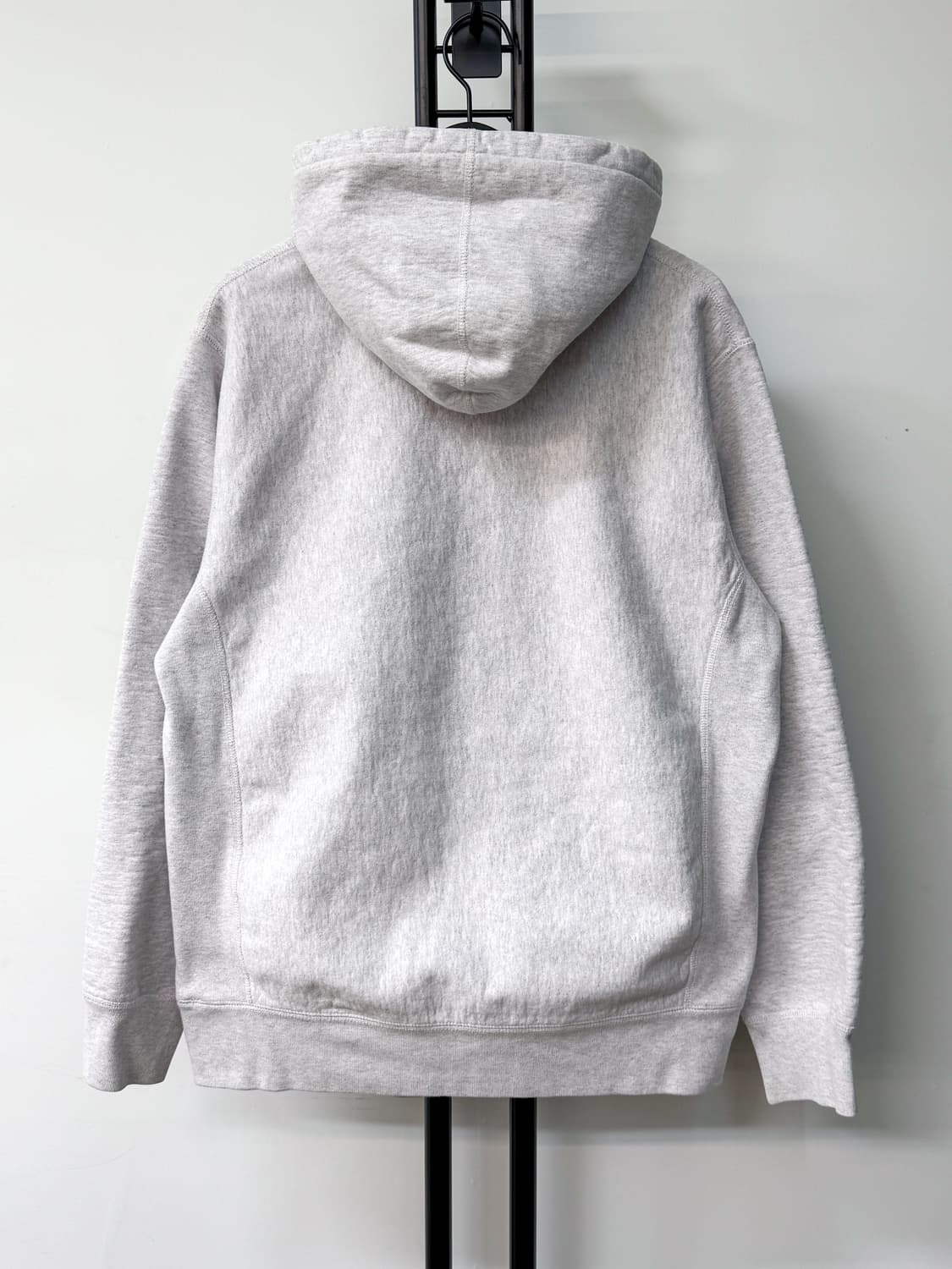 슈프림 17FW 아라빅 로고 후드티 상품이미지4