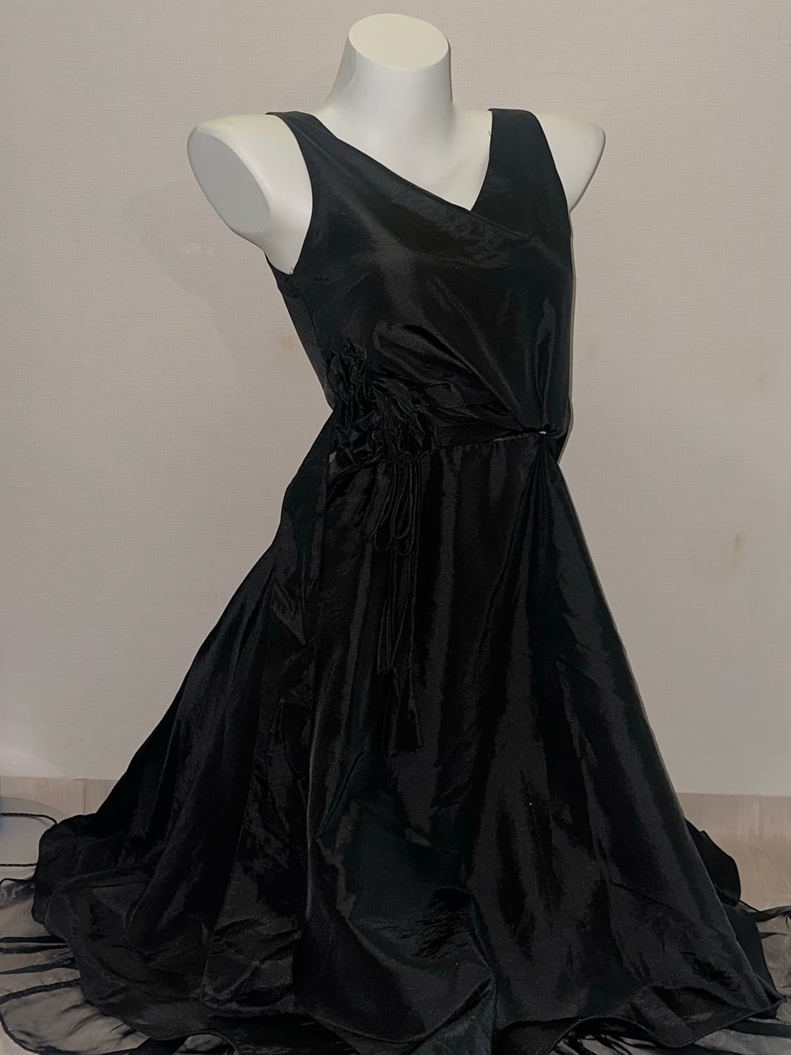 빈티지 블랙 로즈 코사지 슬리브리스 롱 미디 원피스 상품이미지6