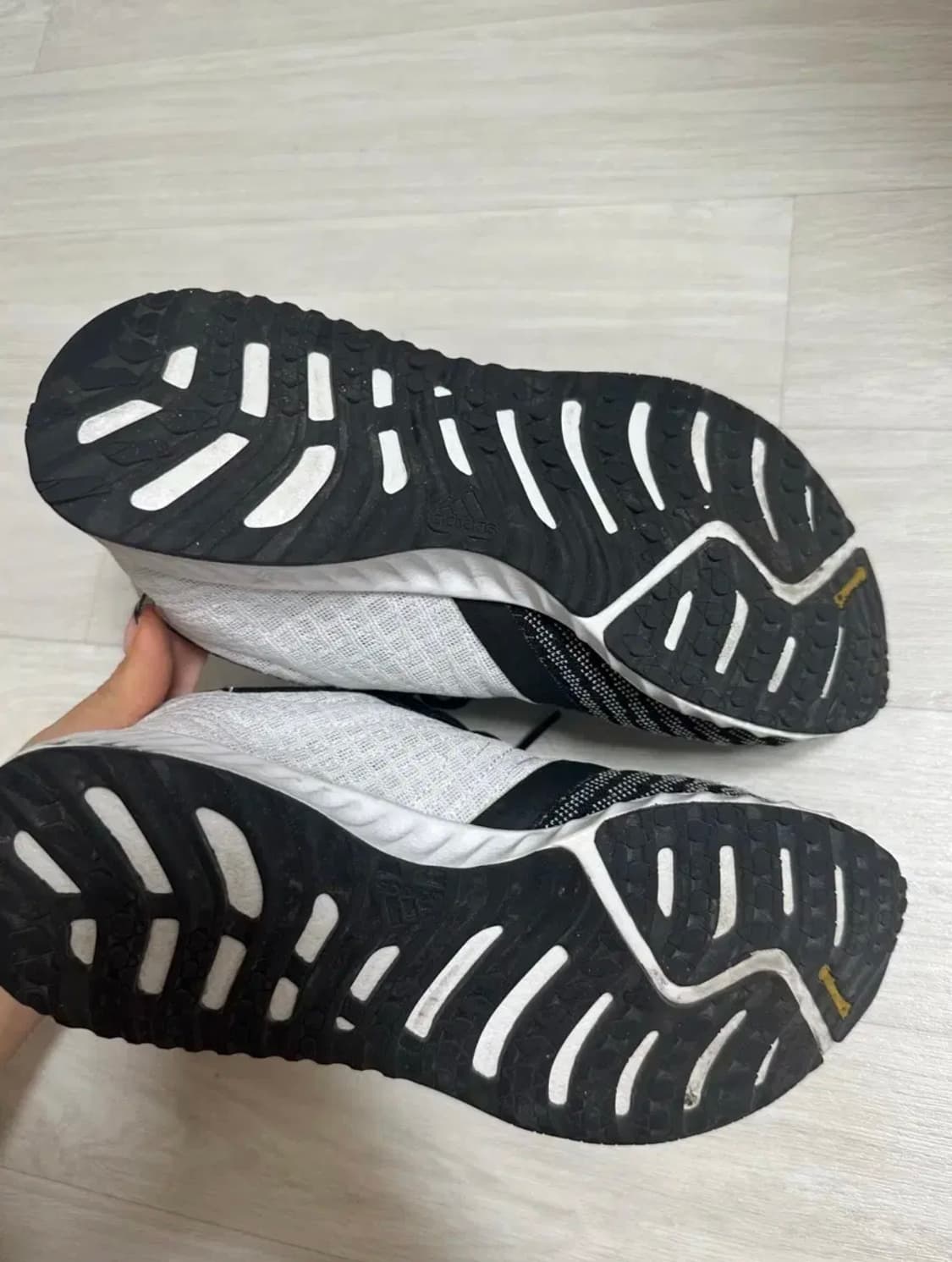 아디다스 에어로바운스 운동화 235  (가격내림) 상품이미지2