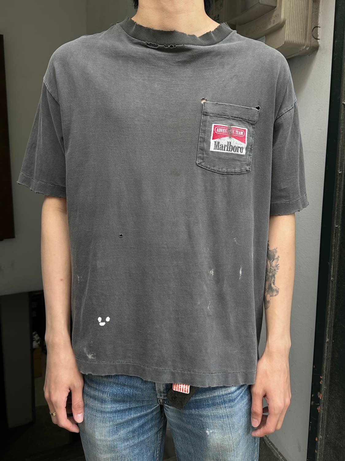 90's OG 빈티지 말보로 스네이크 티셔츠 시가렛 티 하드페이딩 상품이미지4