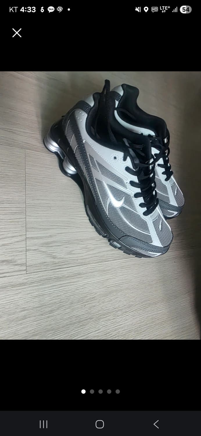 나이키 샥스 운동화 회색/검정 상품이미지1