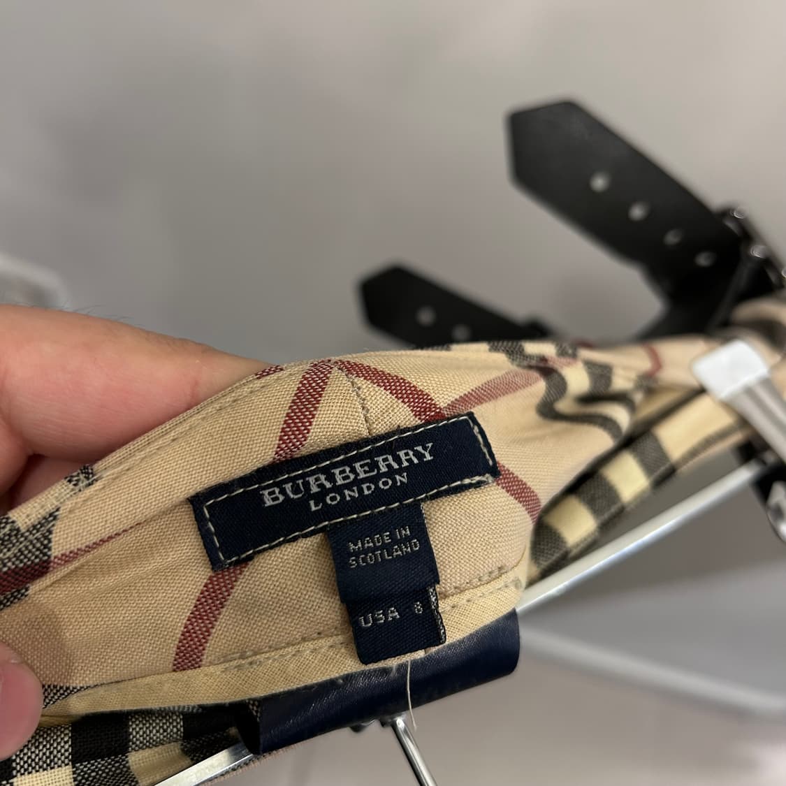 버버리 런던 레더버클 체크 코튼 랩스커트 상품이미지4