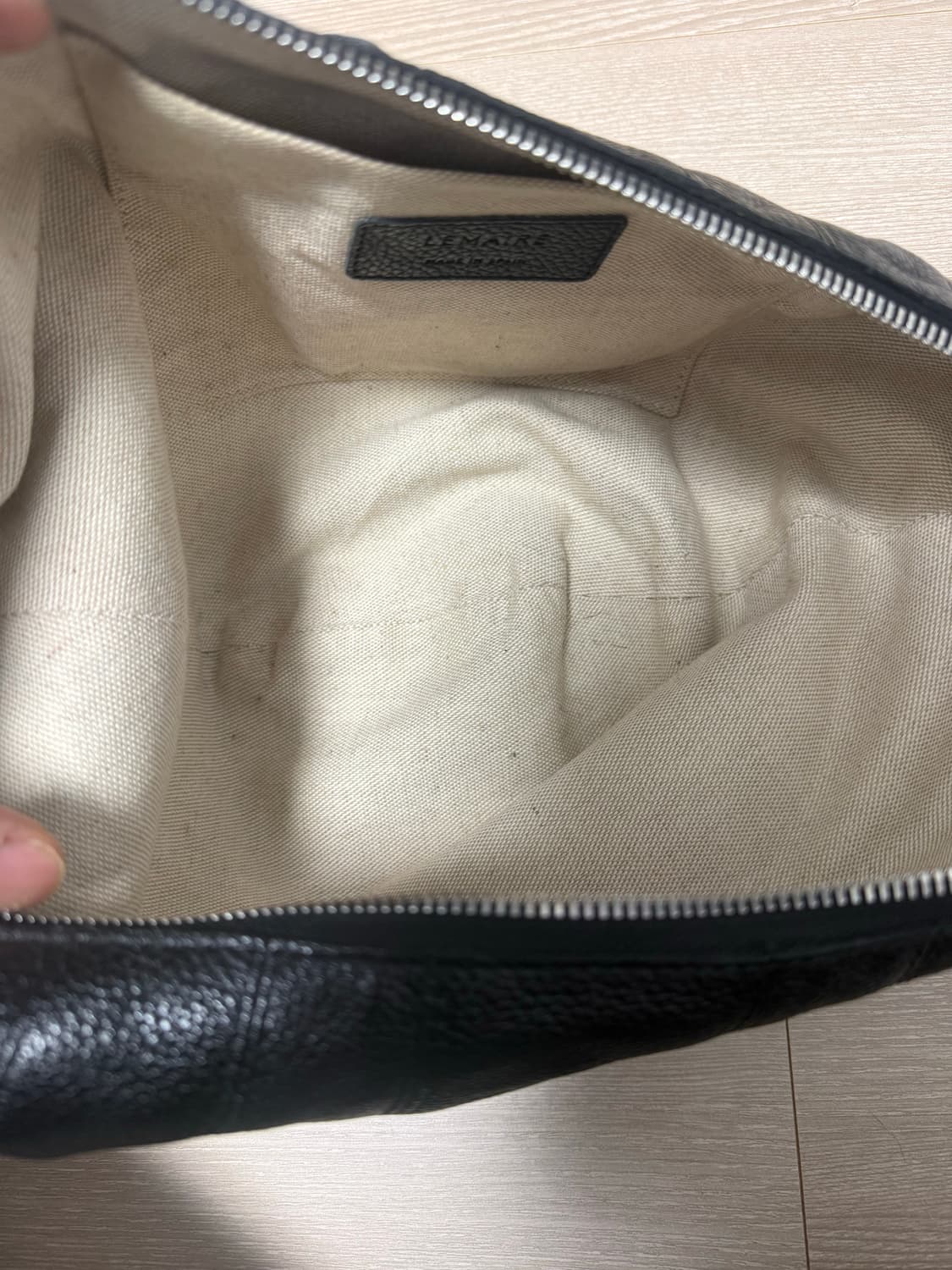 르메르 크루아상백 소프트 그레인드레더 블랙미디움 상품이미지4
