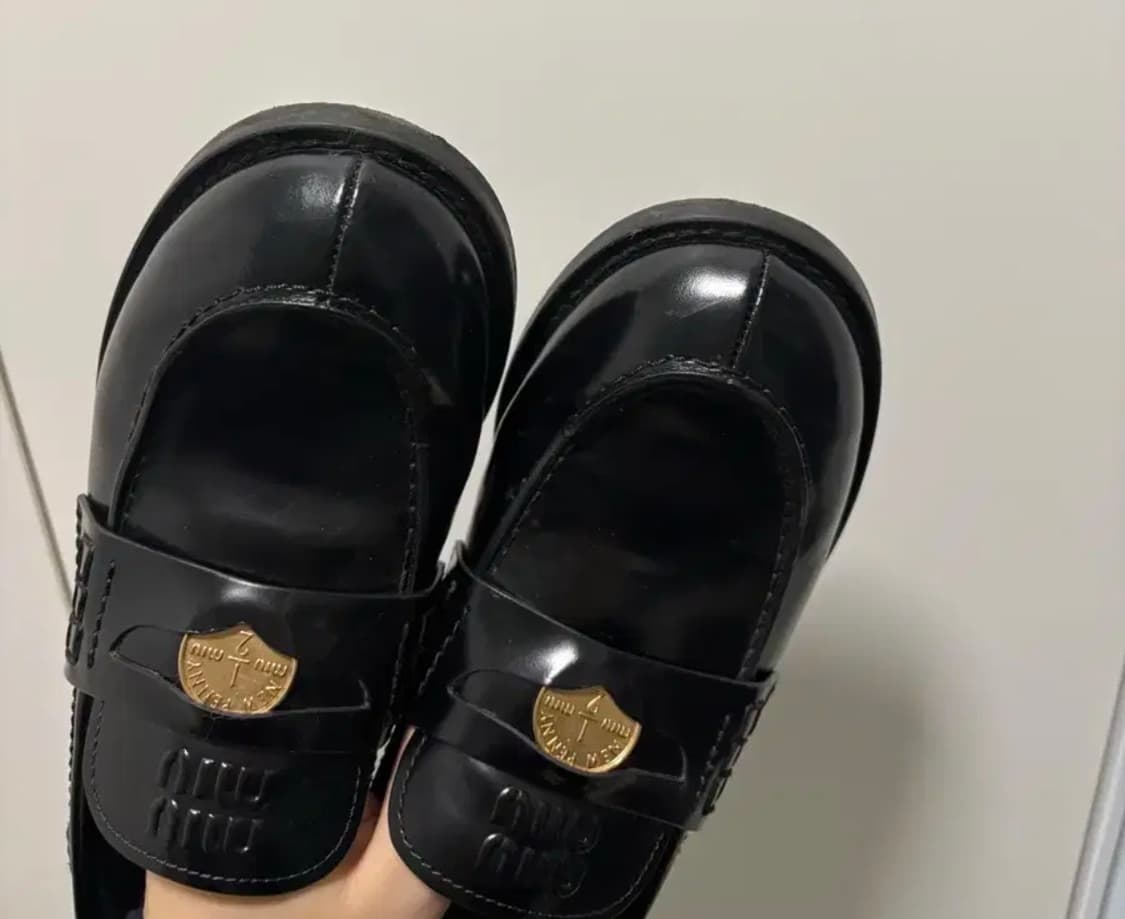 미우미우 로퍼 37.5 풀박스 상품이미지6