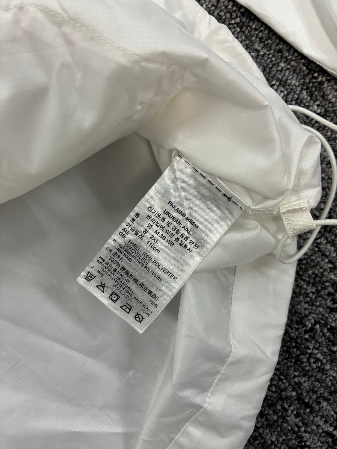 아디다스 화이트 바람막이 XL 상품이미지9