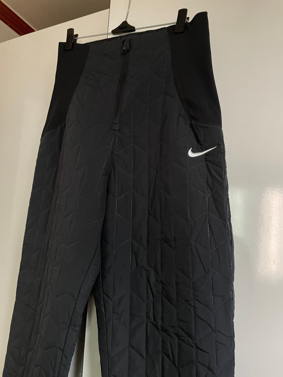 나이키 에센셜 퀼팅 우븐 하이라이즈 팬츠 상품이미지3