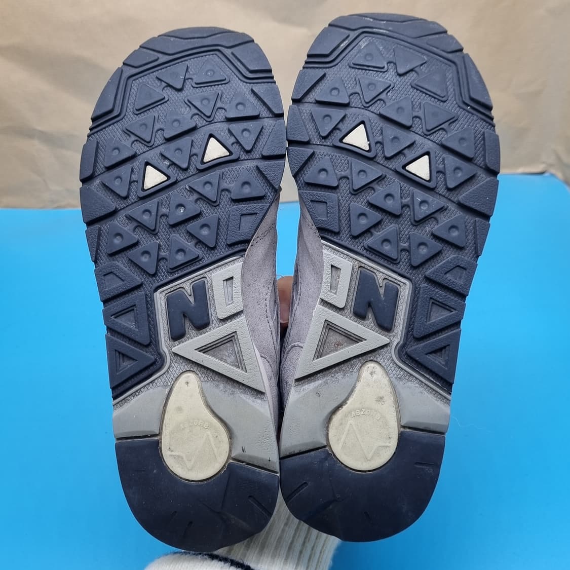 뉴발란스 1600 그레이 운동화245 상품이미지3