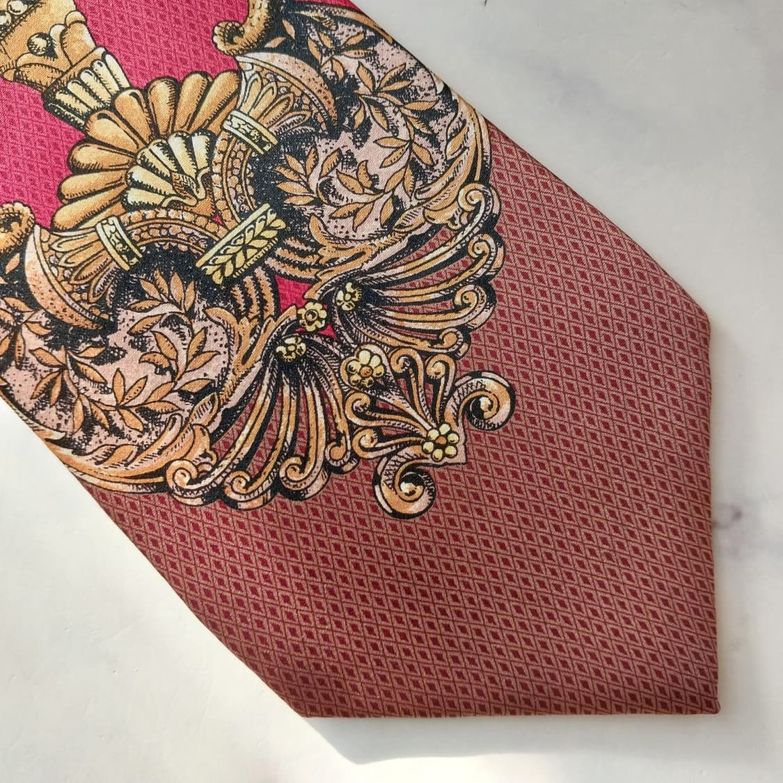 지안프랑코 페레 실크 레드 오너먼트 패턴 넥타이 9cm A등급 K1850 상품이미지6