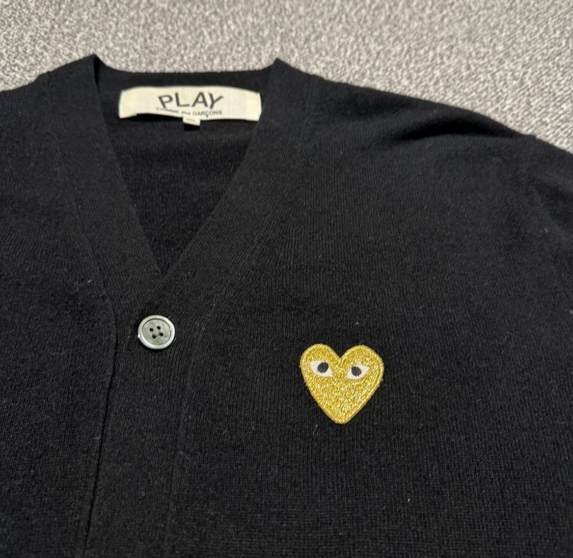 꼼데가르송 골드 하트 와펜 가디건 블랙 XL 상품이미지2