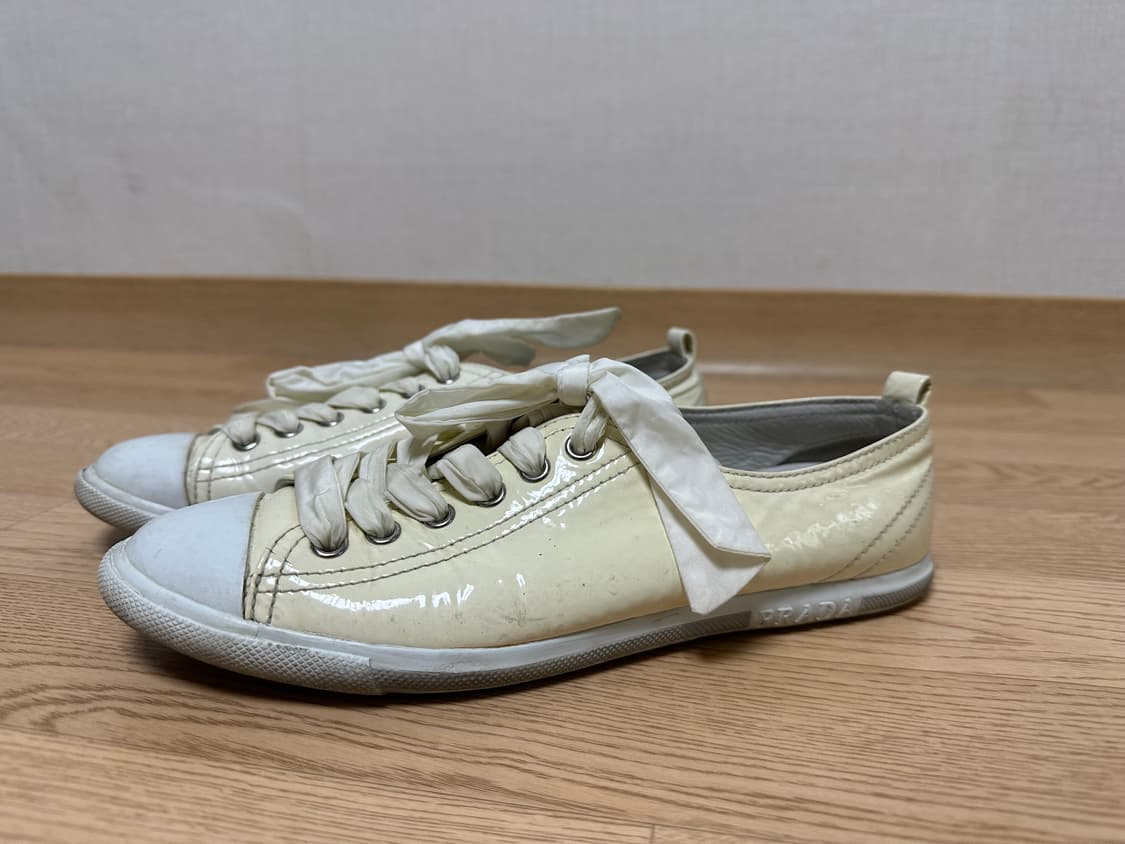 프라다 스니커즈 37반 상품이미지1